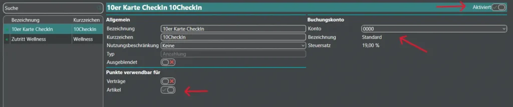 Screenshot der Nutzeroberfläche der Software CenterCom in der ein Fenster "10er Karte CheckIn" angezeigt wird. Pfeile zeigen auf Schalter für aktiviert/deaktiviert, Punkte verwenden für Artikel an/aus und ein Textfeld "Konto" in dem 0000 steht.
